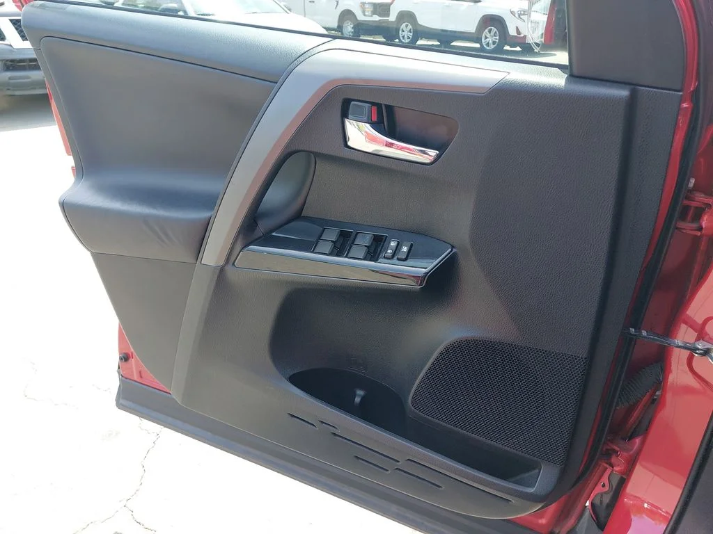 Used 2016 Red Toyota SE image 27