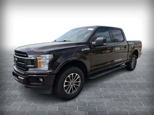 Used 2020 Red Ford XLT image 3