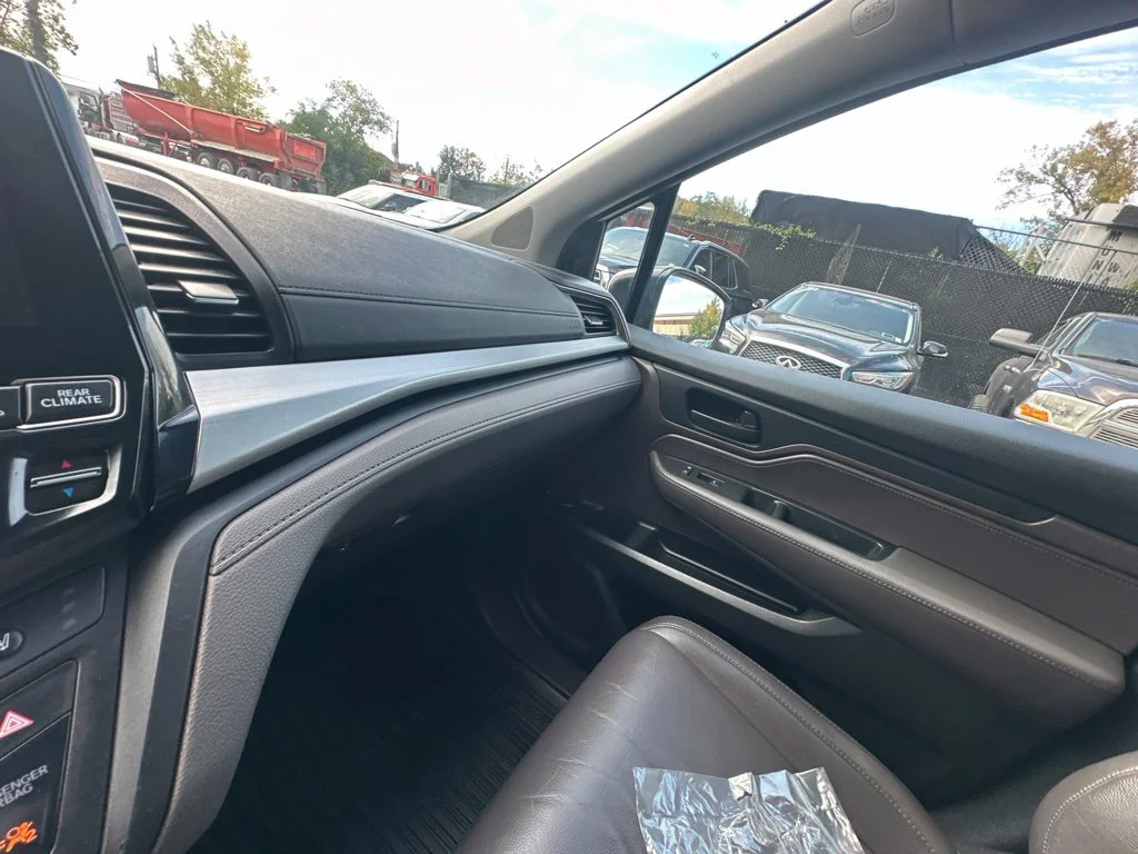Used 2018  Honda EX-L image 20