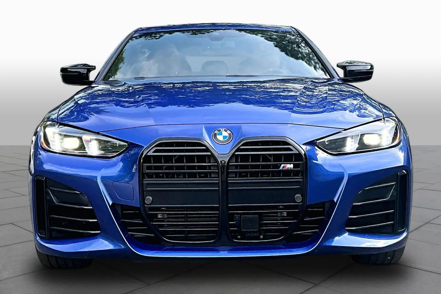 Used 2025 Portimao Blue Metallic BMW M440i image 4