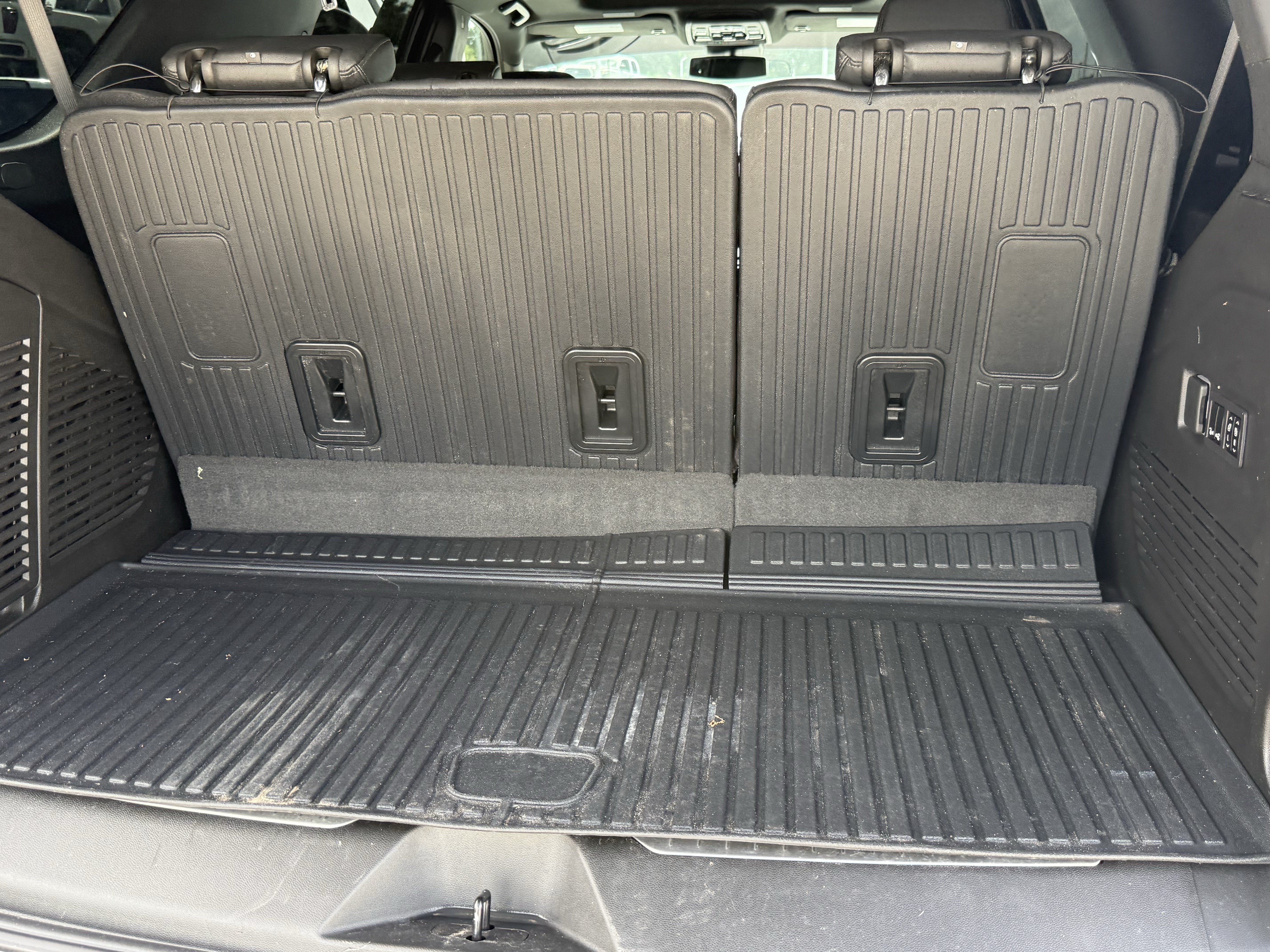 Used 2026 Sterling Gray Metallic Chevrolet Z71 image 31