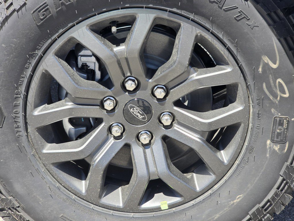 New 2026 Iconic Silver Metallic Ford Tremor image 31