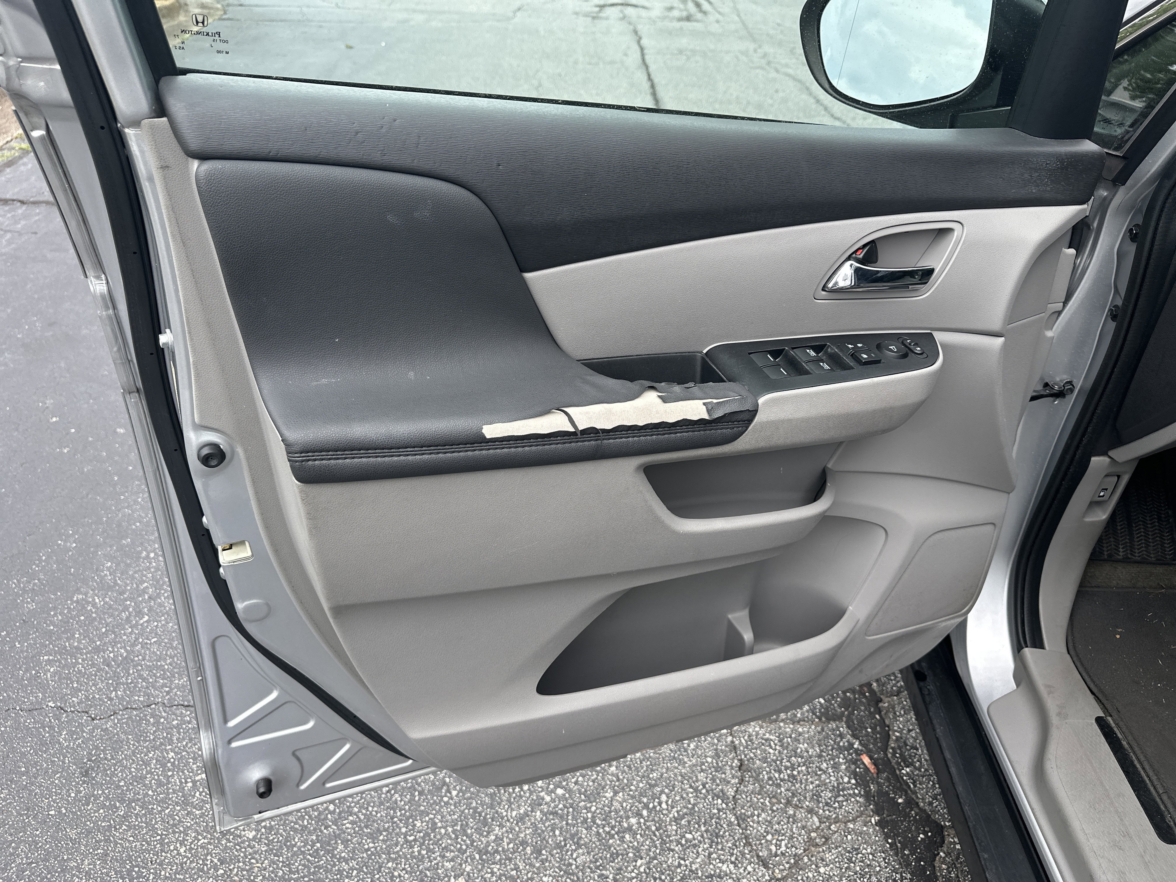 Used 2014 Alabaster Silver Metallic Honda EX-L image 11