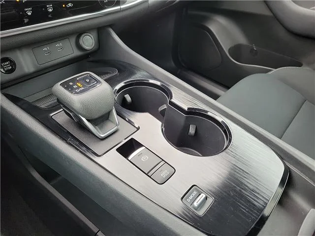 Used 2024 Glacier White Nissan S image 17