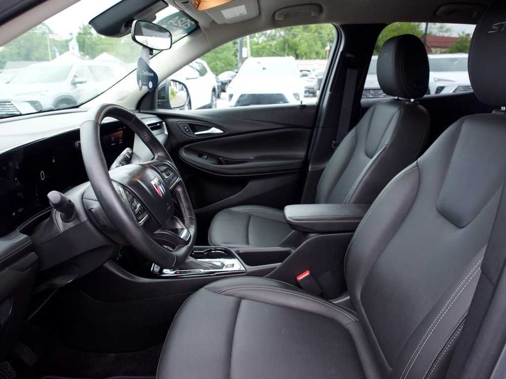 2024 Buick Encore GX Sport Touring - Photo 12