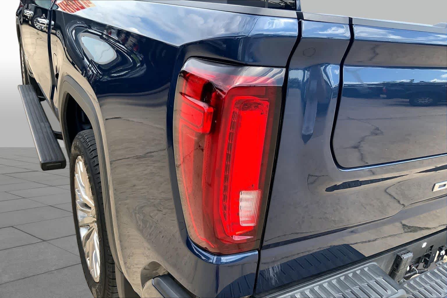 Used 2022 Pacific Blue Metallic GMC Denali image 28