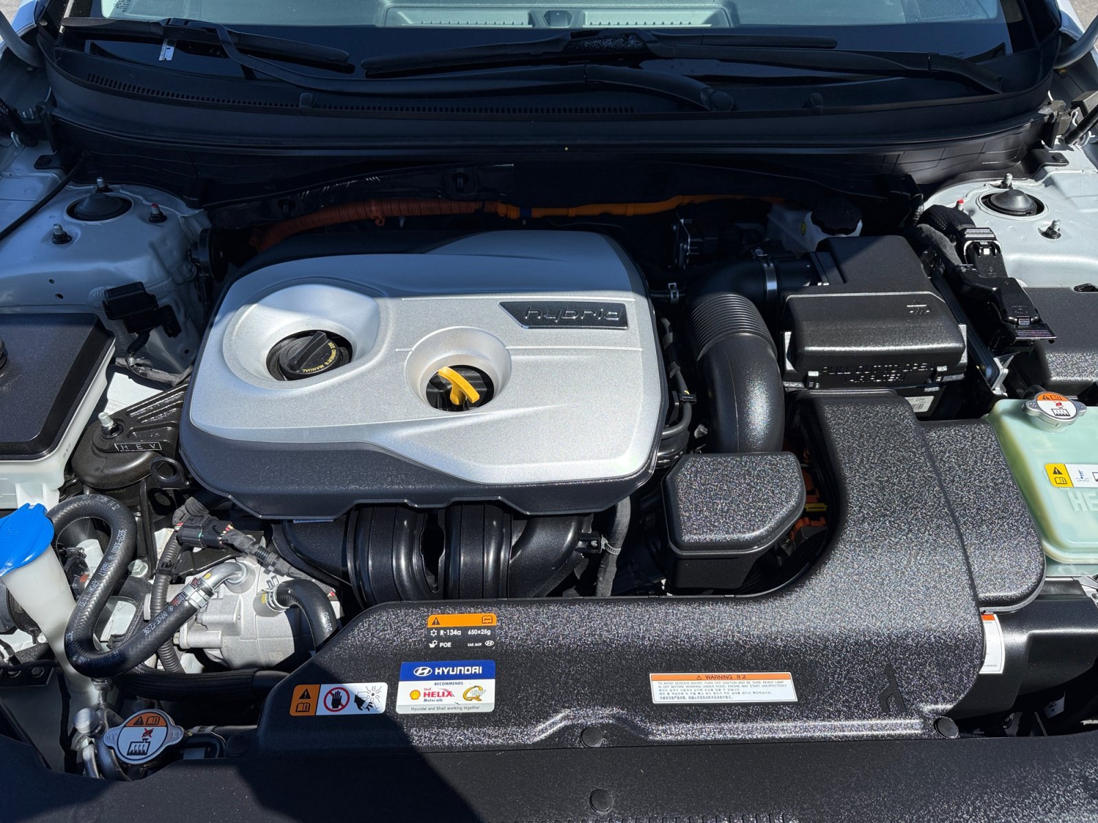 Used 2017 Silver Hyundai Limited image 20