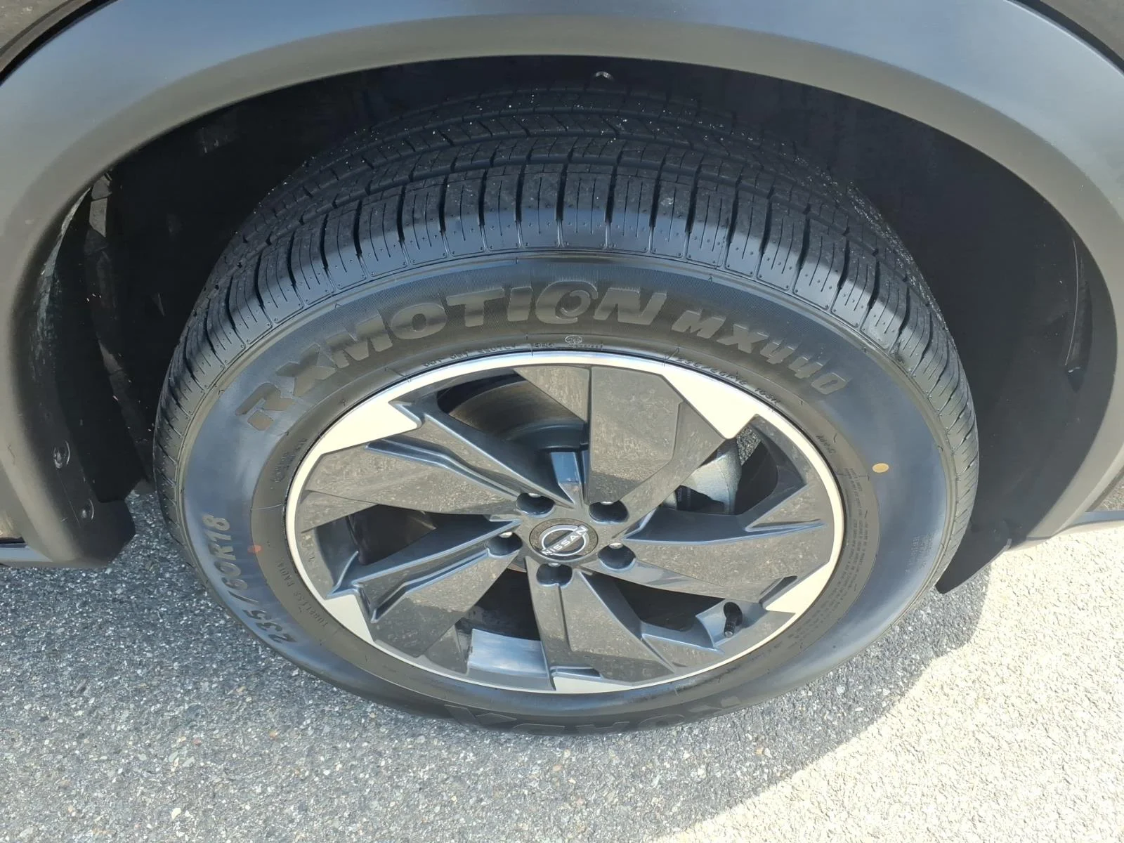Used 2025 Super Black Nissan SV image 10