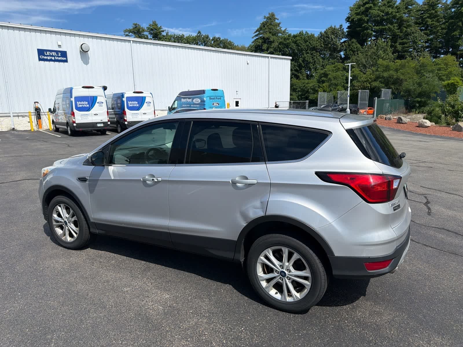 Used 2019 Ingot Silver Ford SE image 5