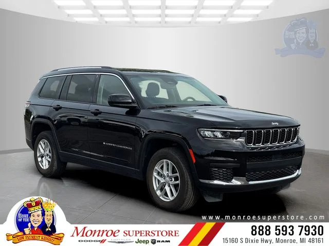 Certified Used 2022 Black Jeep Laredo image 1