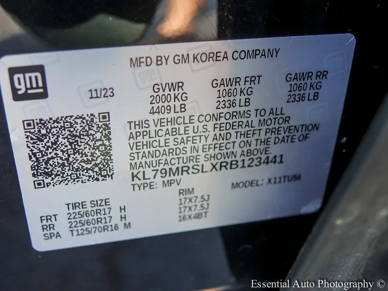 Used 2024 Mosaic Black Metallic Chevrolet LT image 24