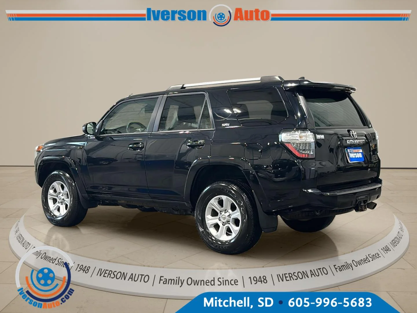 Used 2022 Black Toyota SR5 image 5