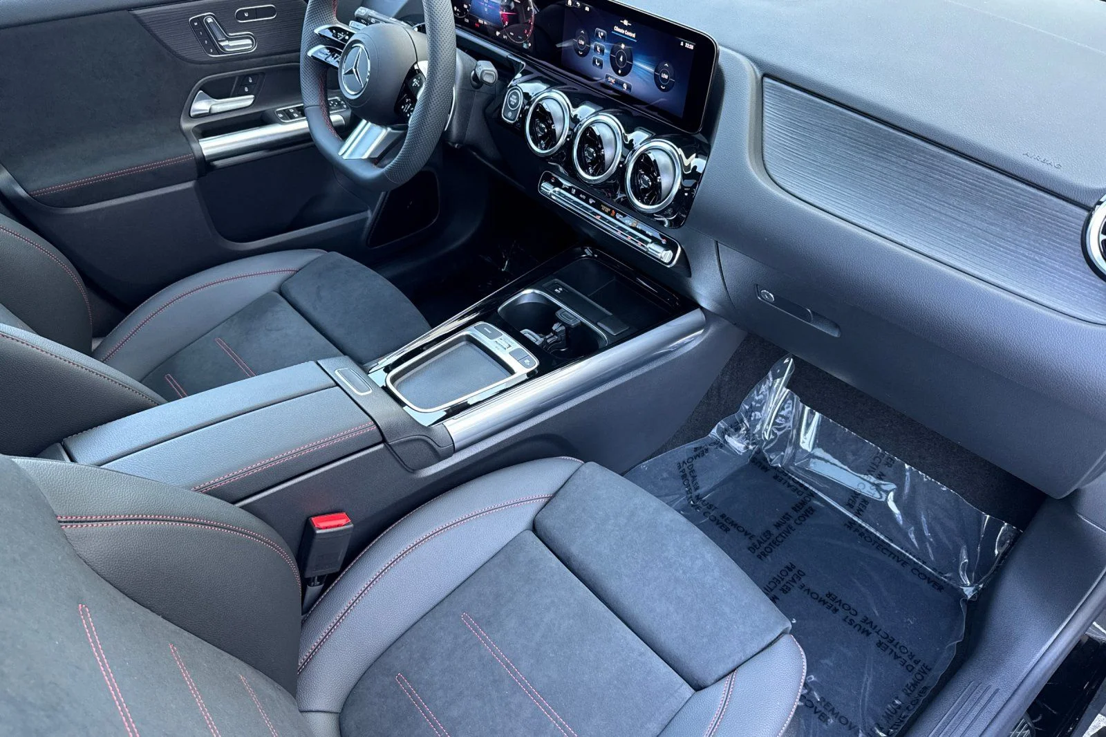 New 2026 Black Mercedes-Benz GLA 250 image 14
