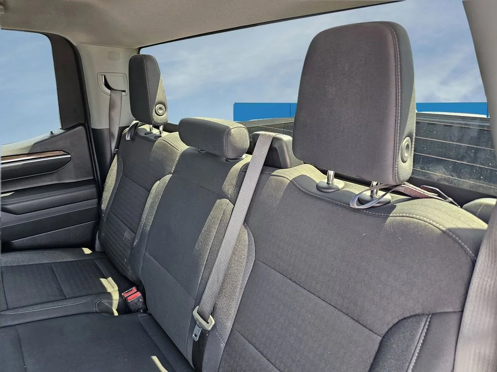 Used 2025 Cypress Gray Chevrolet LT image 32
