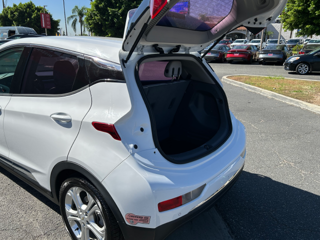 Used 2020 White Chevrolet LT image 10