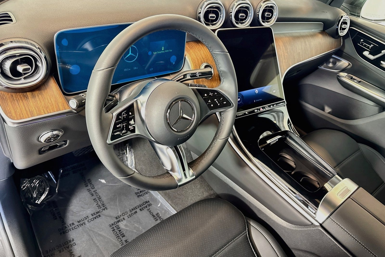 New 2026 Graphite Grey Metallic Mercedes-Benz GLC 300 image 9