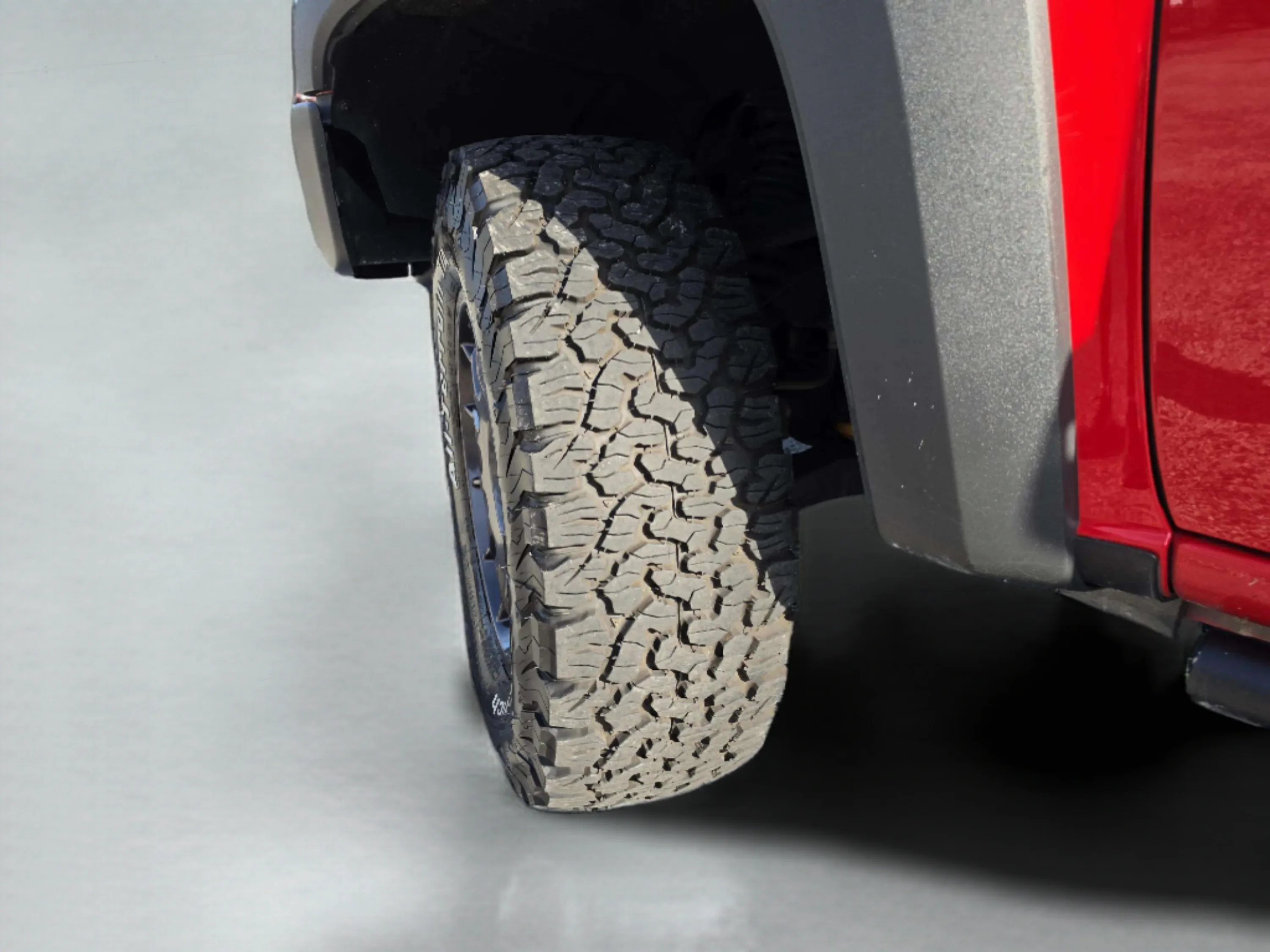 Used 2019 Red Hot Chevrolet 4WD ZR2 image 40