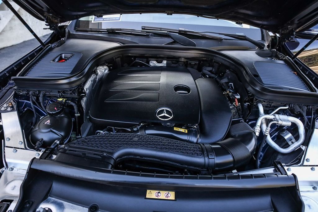 Used 2022 Starling Blue Metallic Mercedes-Benz GLC 300 image 26