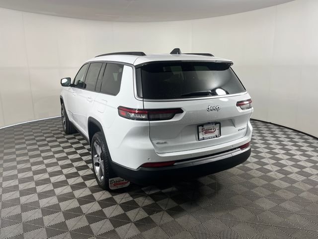 New 2026 Bright White Clear-Coat Exterior Paint Jeep Limited image 3