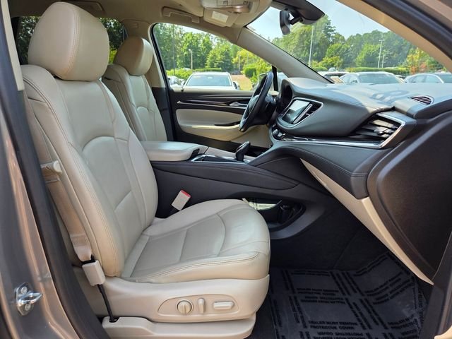 Used 2018  Buick Premium Group image 20