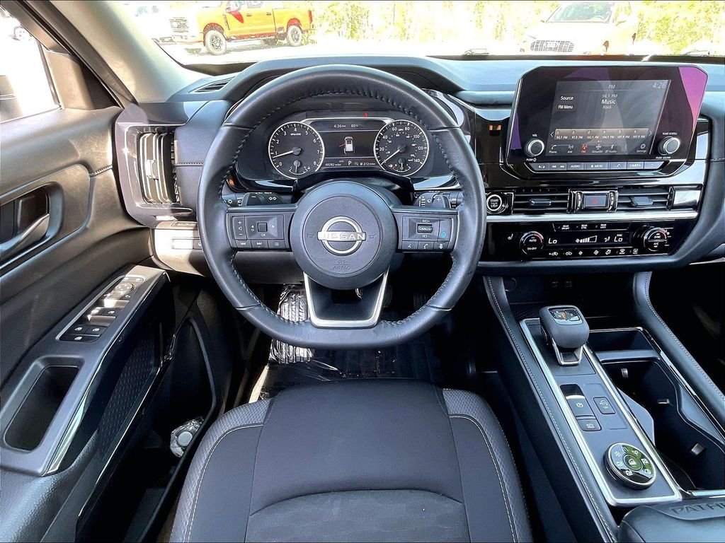 Used 2024 Pearl White Tricoat Nissan SV image 17