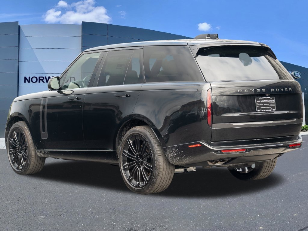 New 2026 Santorini Black Land Rover SE image 6