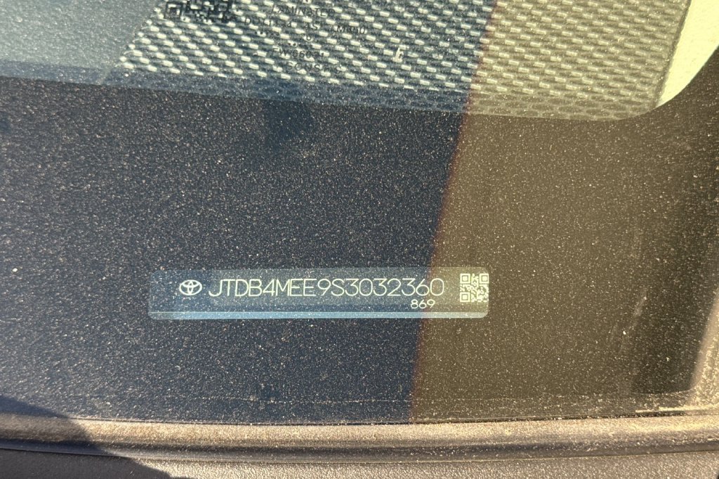 Used 2025  Toyota LE image 8