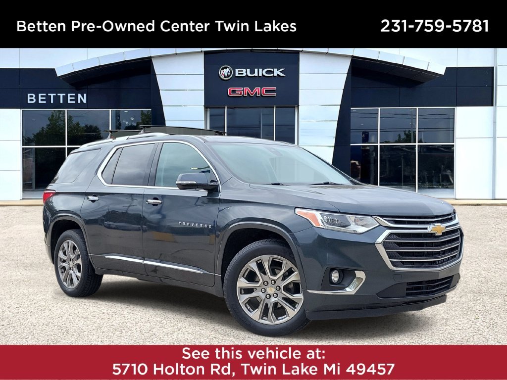 Used 2018 GRAPHITE METALLIC Chevrolet Premier image 1