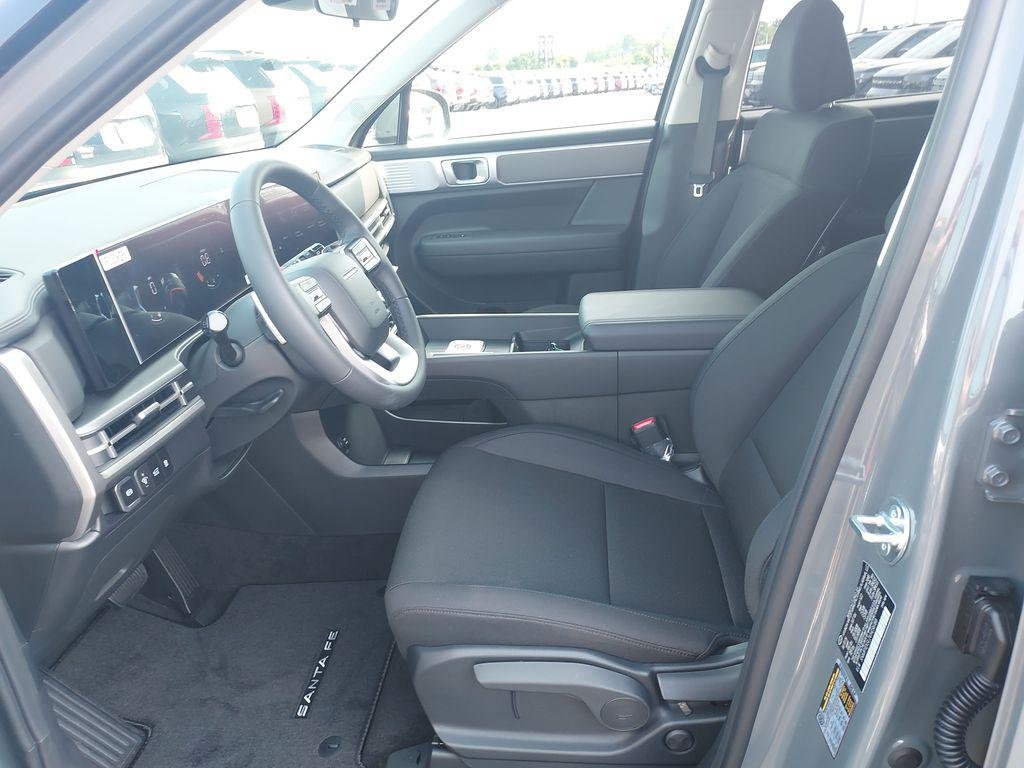 New 2027 Gray Hyundai SE AWD image 13