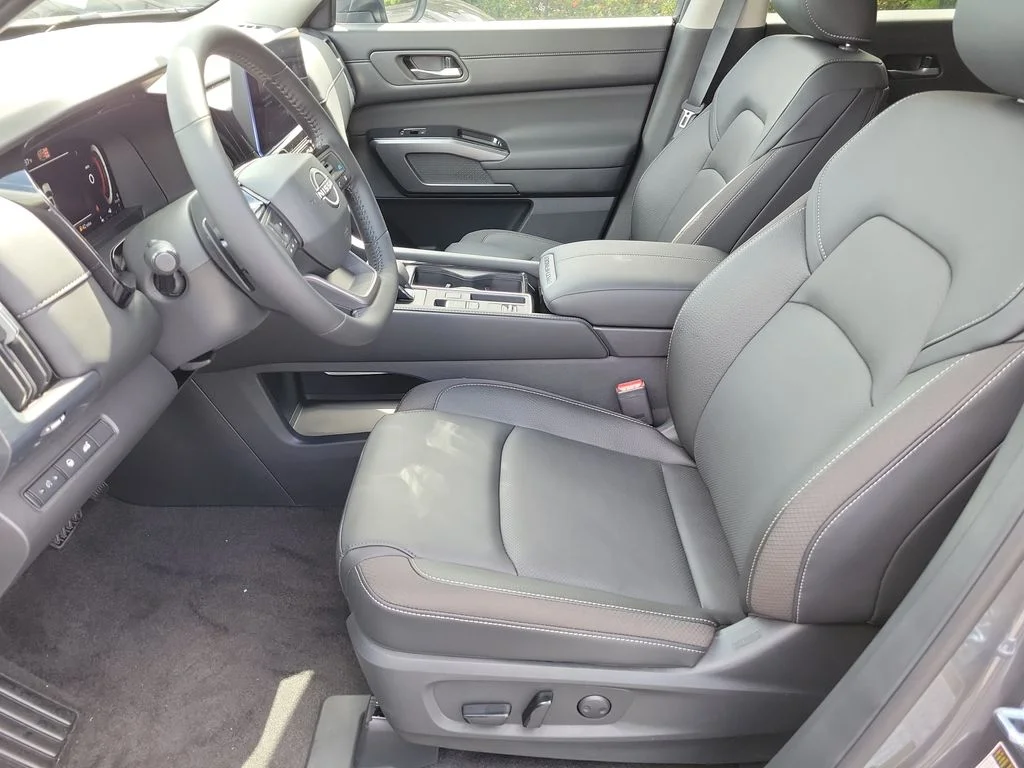 New 2026 Gray Nissan SL image 20