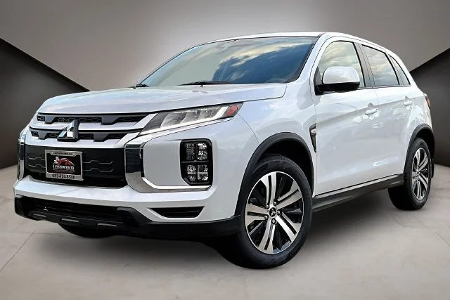 2027 Mitsubishi Outlander Sport ES