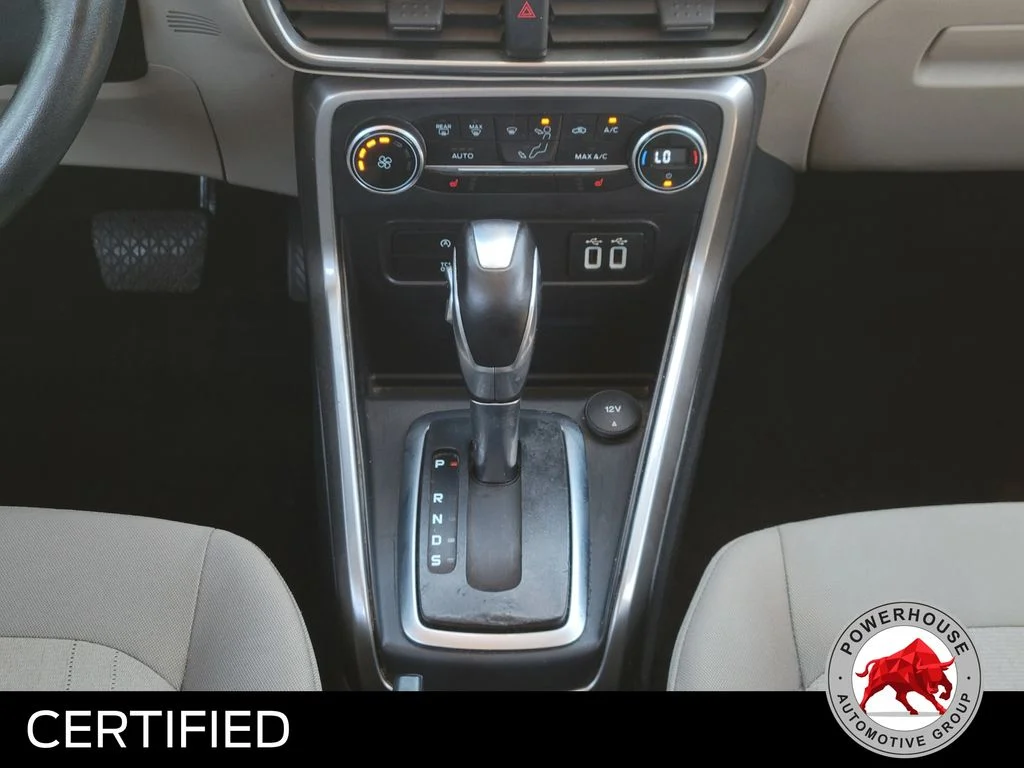 Used 2018 Red Ford SE image 23