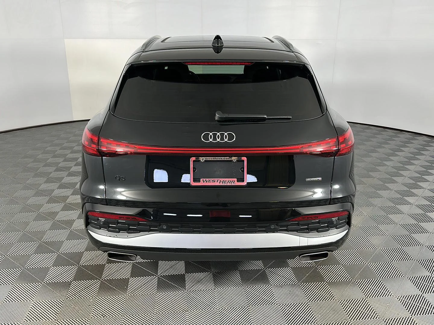 Used 2025 Mythos Black Metallic Audi Premium Plus image 9