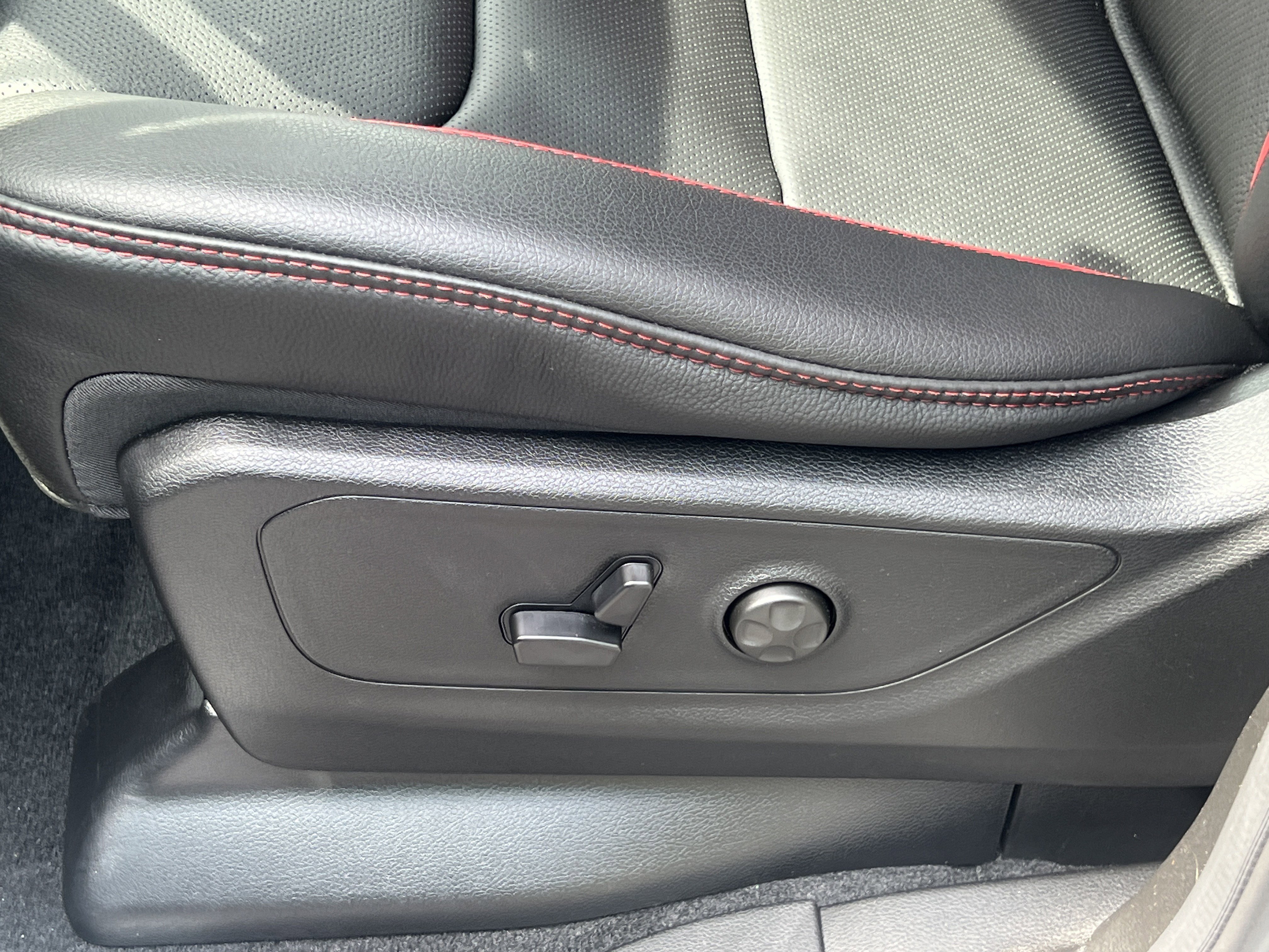 New 2026 Forged Blue Metallic Exterior Paint RAM RHO image 12