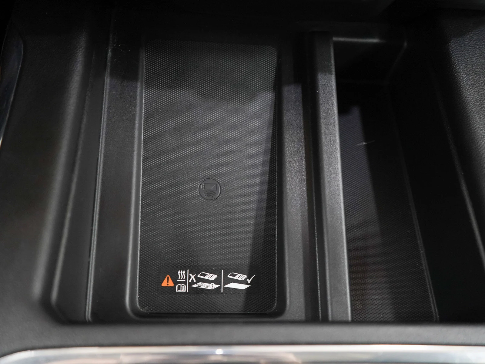 Used 2019 Maroon Chevrolet High Country image 23