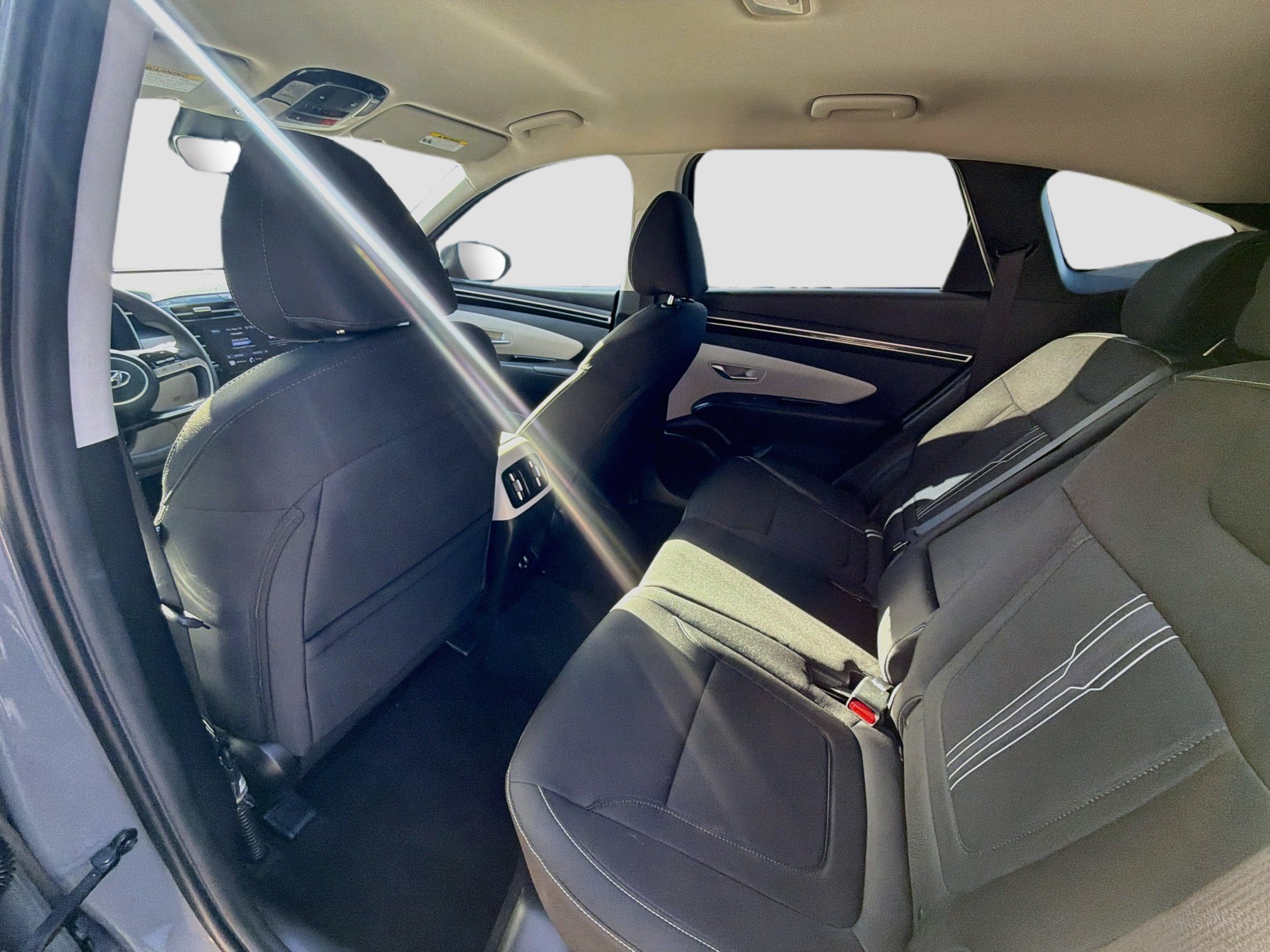 Used 2024 Hampton Gray Hyundai SEL image 23