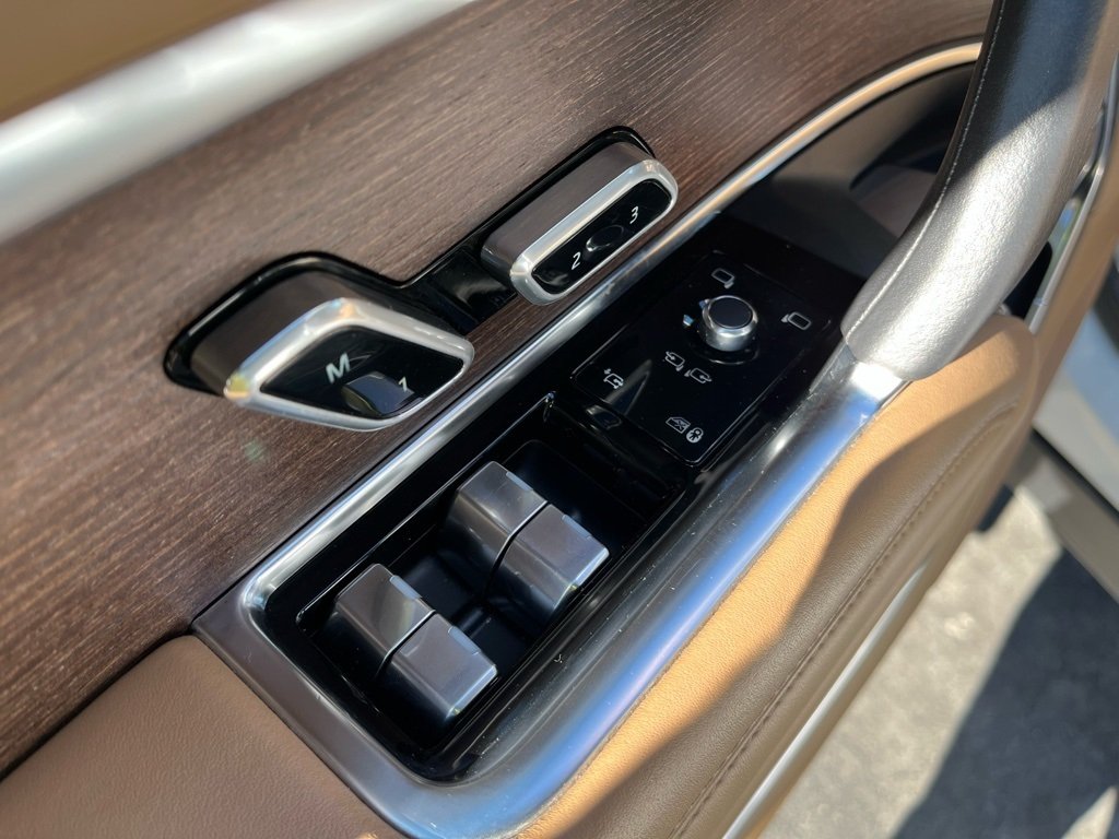 2023 LAND ROVER RANGE ROVER - Image 24