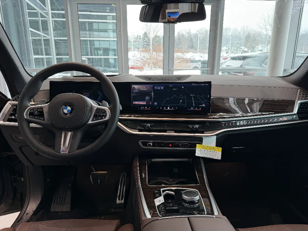 New 2026 Manhattan Green Metallic BMW xDrive40i image 15