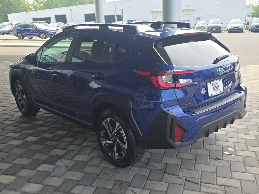 Used 2026 Sapphire Blue Pearl Subaru Premium image 12