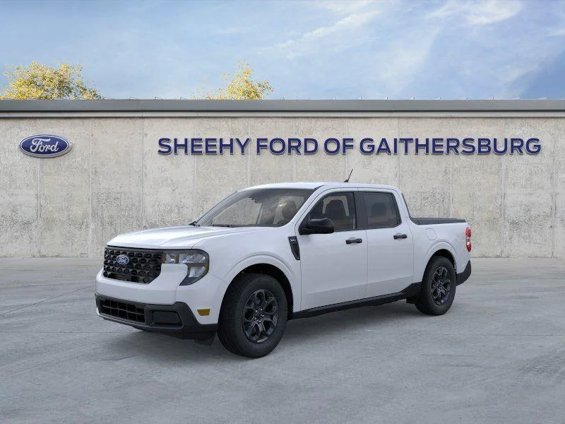 New 2026 Space White Metallic Ford XLT image 2
