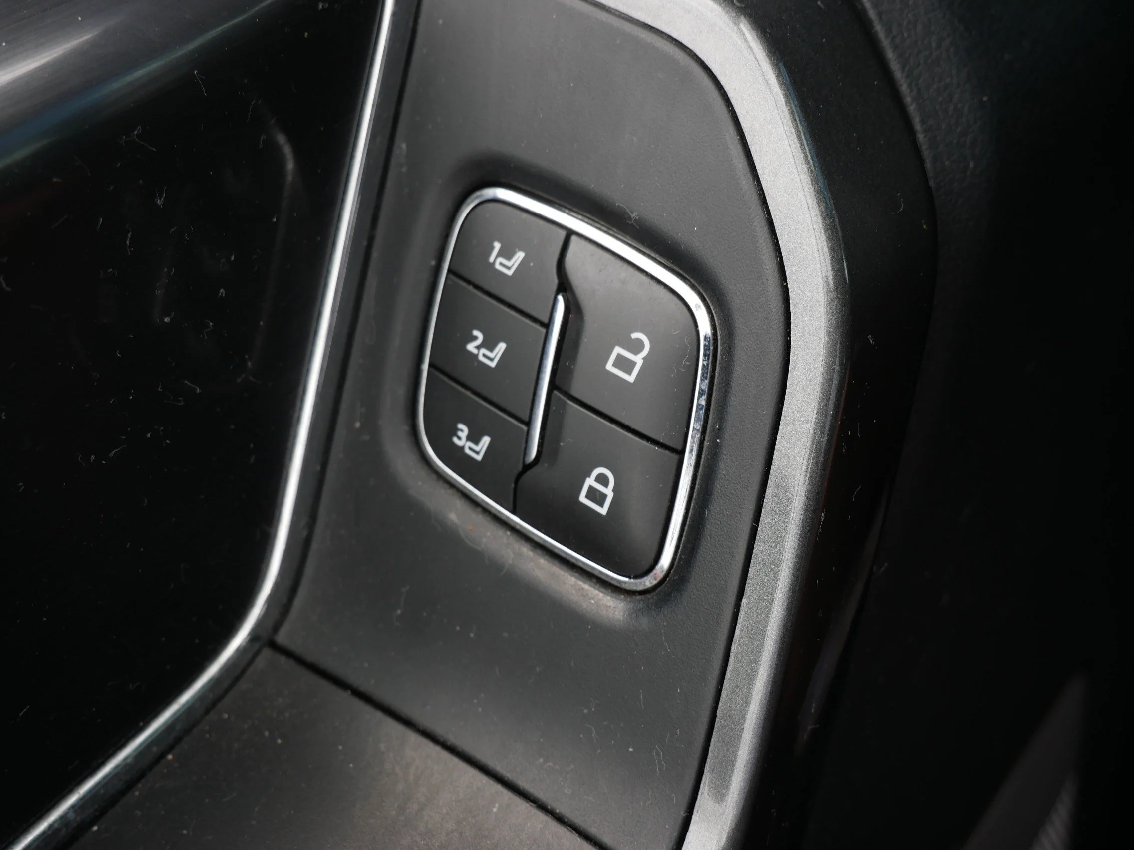 Used 2023 Oxford White Ford LARIAT image 28