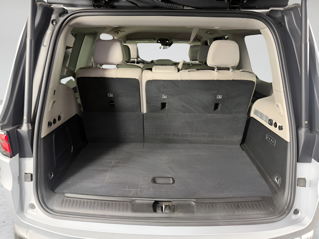 Used 2022 Silver Jeep Series III image 20
