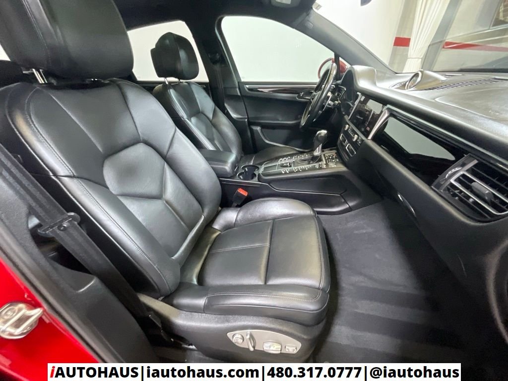 2021 Porsche Macan S - Photo 21