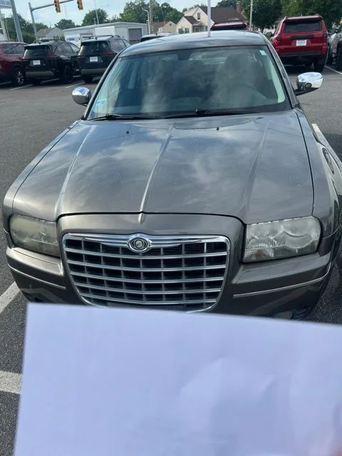 Used 2010 Gray Chrysler Touring image 1
