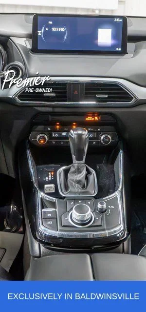 Used 2022 White Mazda Touring Plus image 15