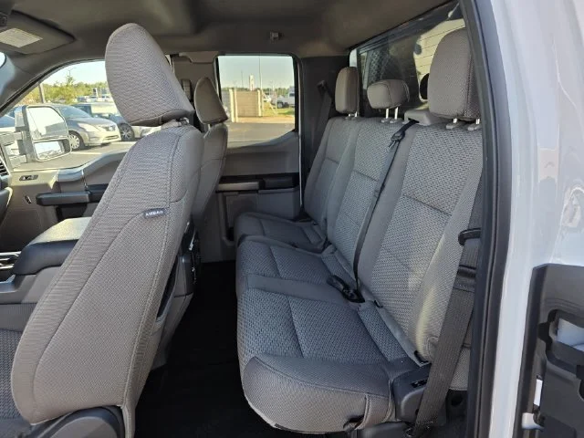 Certified Used 2022 Oxford White Ford XLT image 15