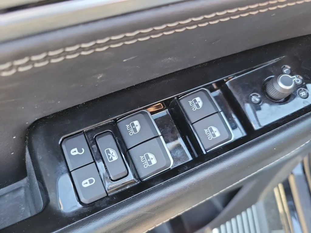 2022 Jeep Grand Wagoneer Series II - Photo 24