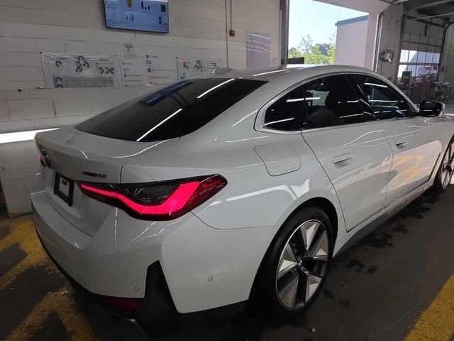 Used 2025 White BMW xDrive40 image 8