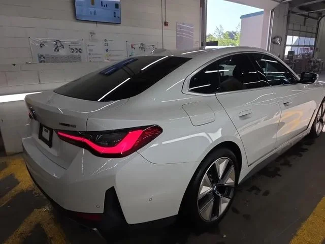 Used 2025 White BMW xDrive40 image 8