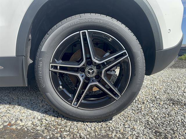 New 2026 Polar White Mercedes-Benz GLA 250 4MATIC® image 24